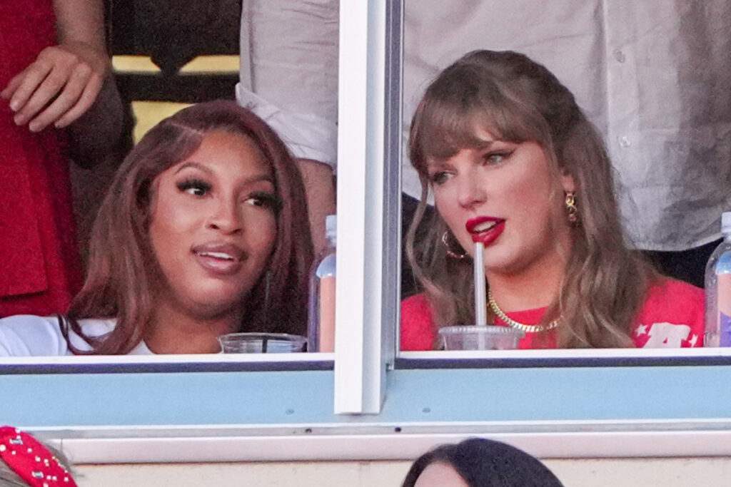 Is Taylor Swift at Atlanta Chiefs Game